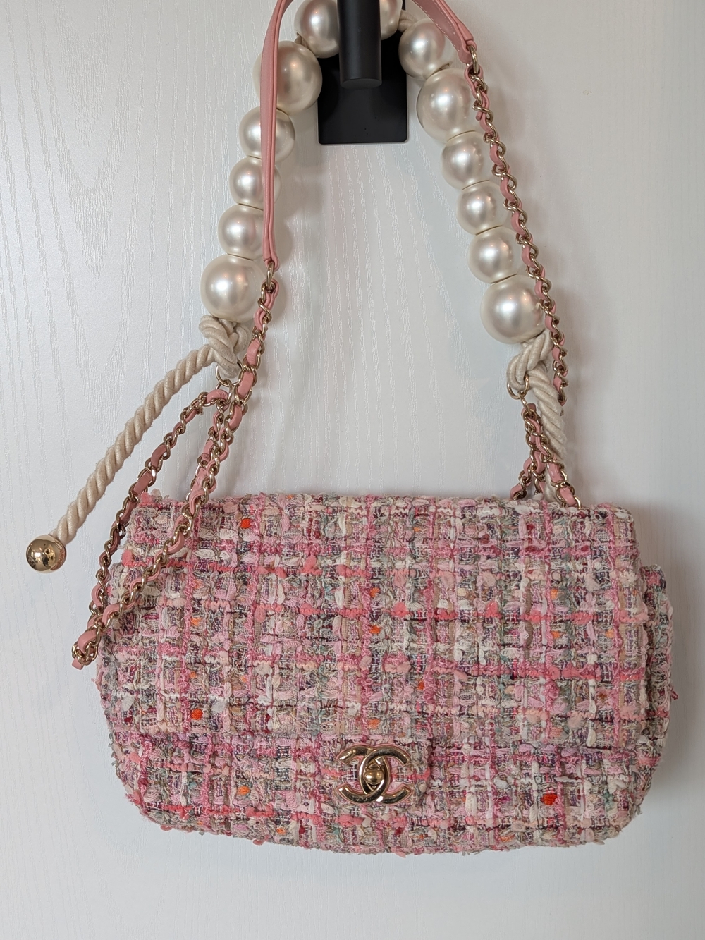 Chanel Pink Tweed Shoulder Bag with Pearl Chain